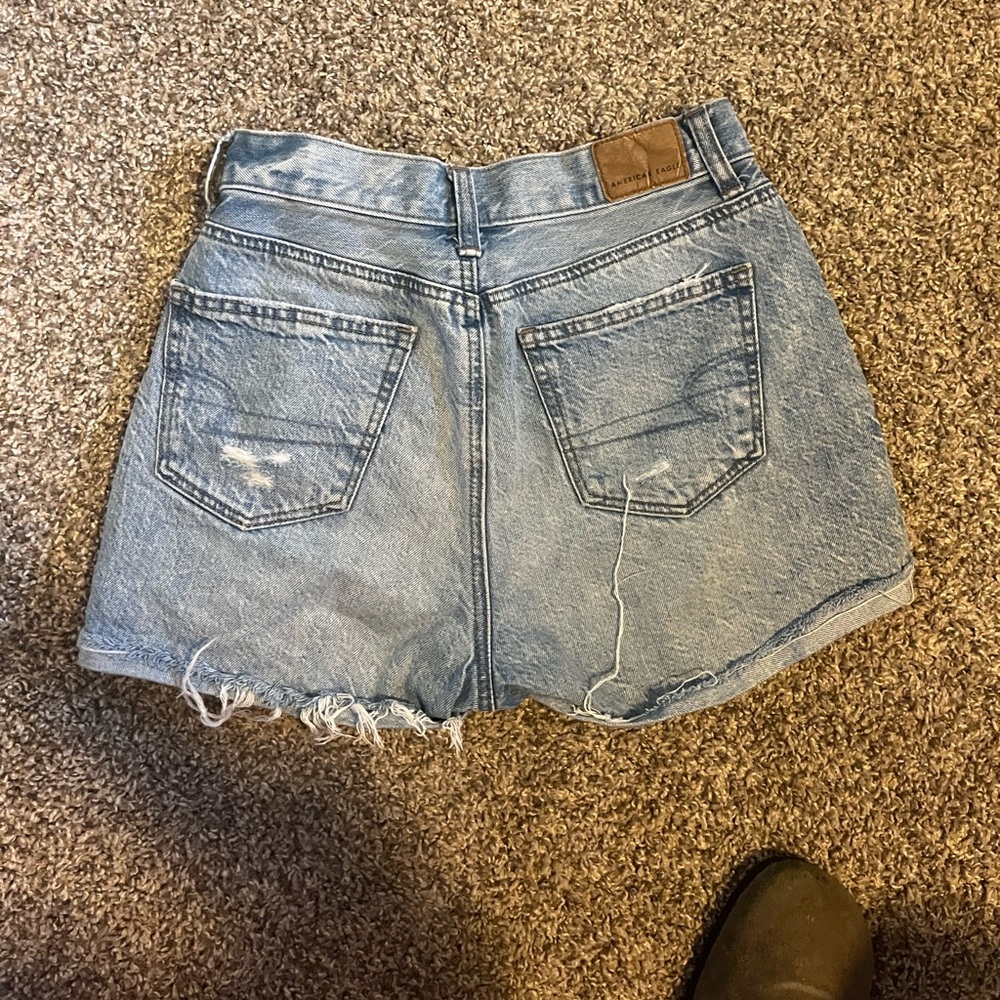 AE High Rise Jean Shorts - Picture 3 of 3